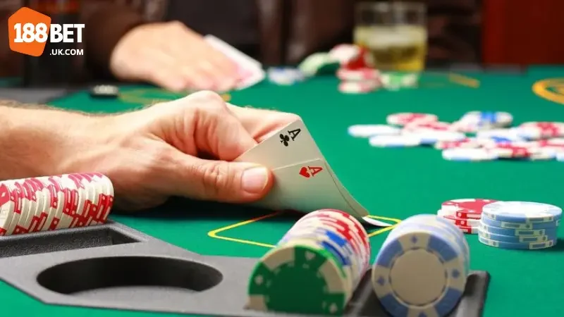 Đánh Phỏm 1 tiếng thu về 1 tỷ - Tài khoản Lờn Đời mang bí quyết gì vào